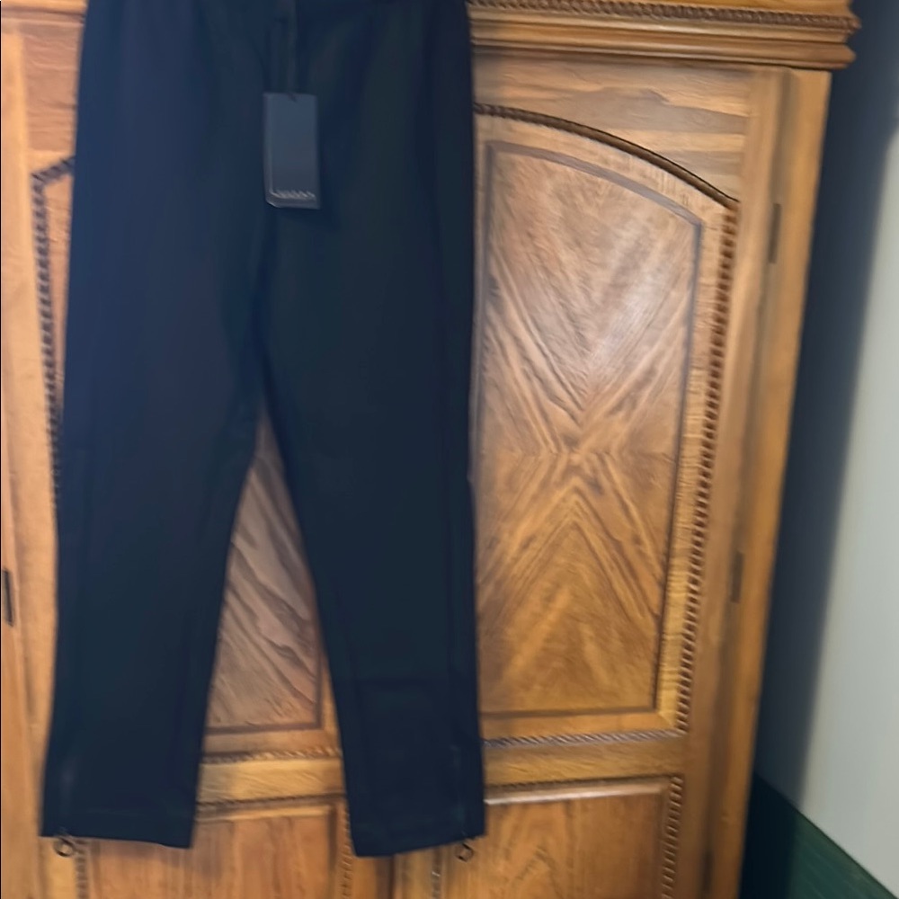 Luukaa pant size 8, black. NWT